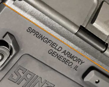 ar15 wiggle between lower and upper